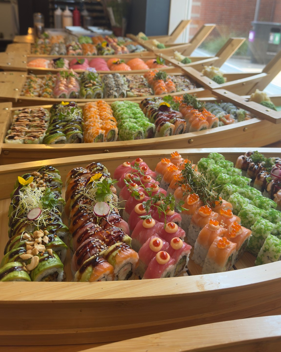Sushi preparado para eventos por Younes Ghouaghou Amzil